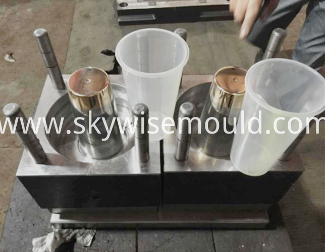 Plastic Injection Mold for Water Cup Plastic Injection Mold for Water Cup